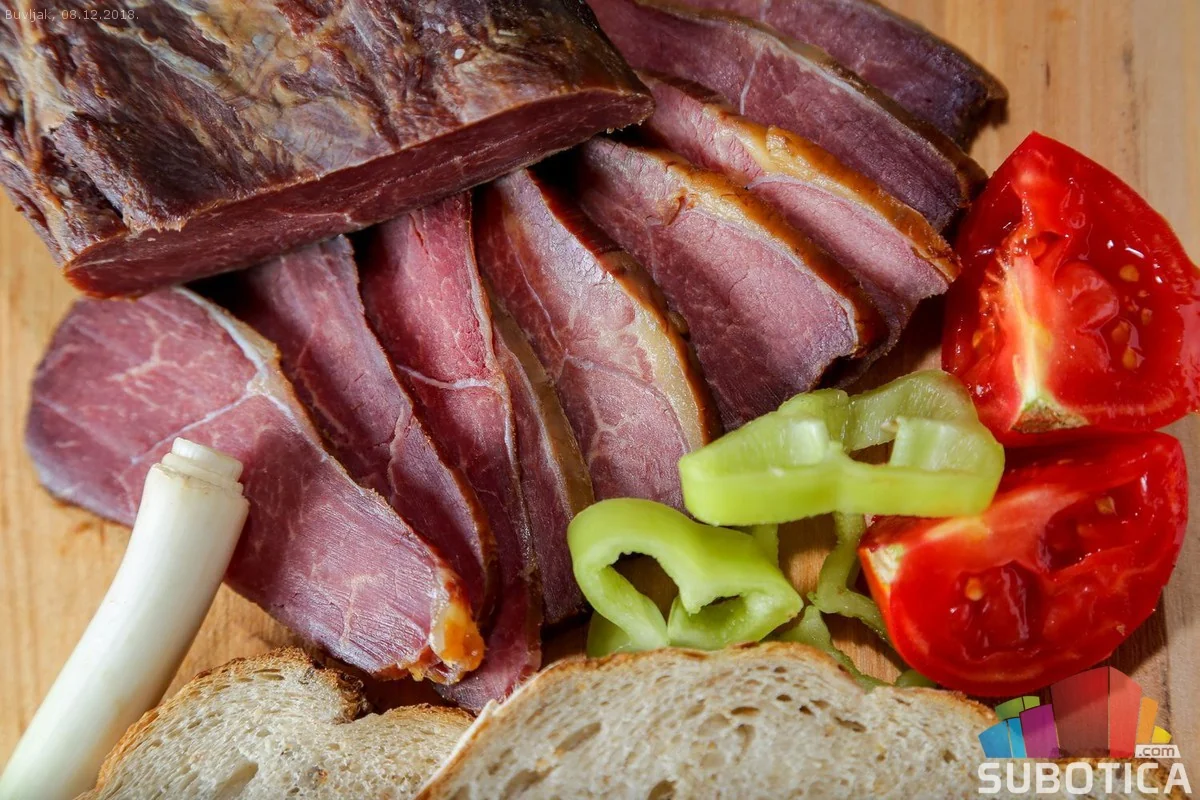 Premium kobasica od mangulice slika 2
